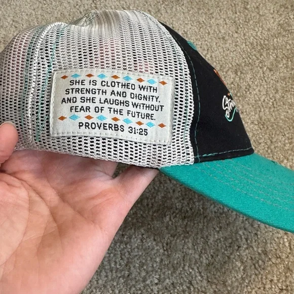 Teal and Black Women's Buffalo Cap - Picture 4 of 6